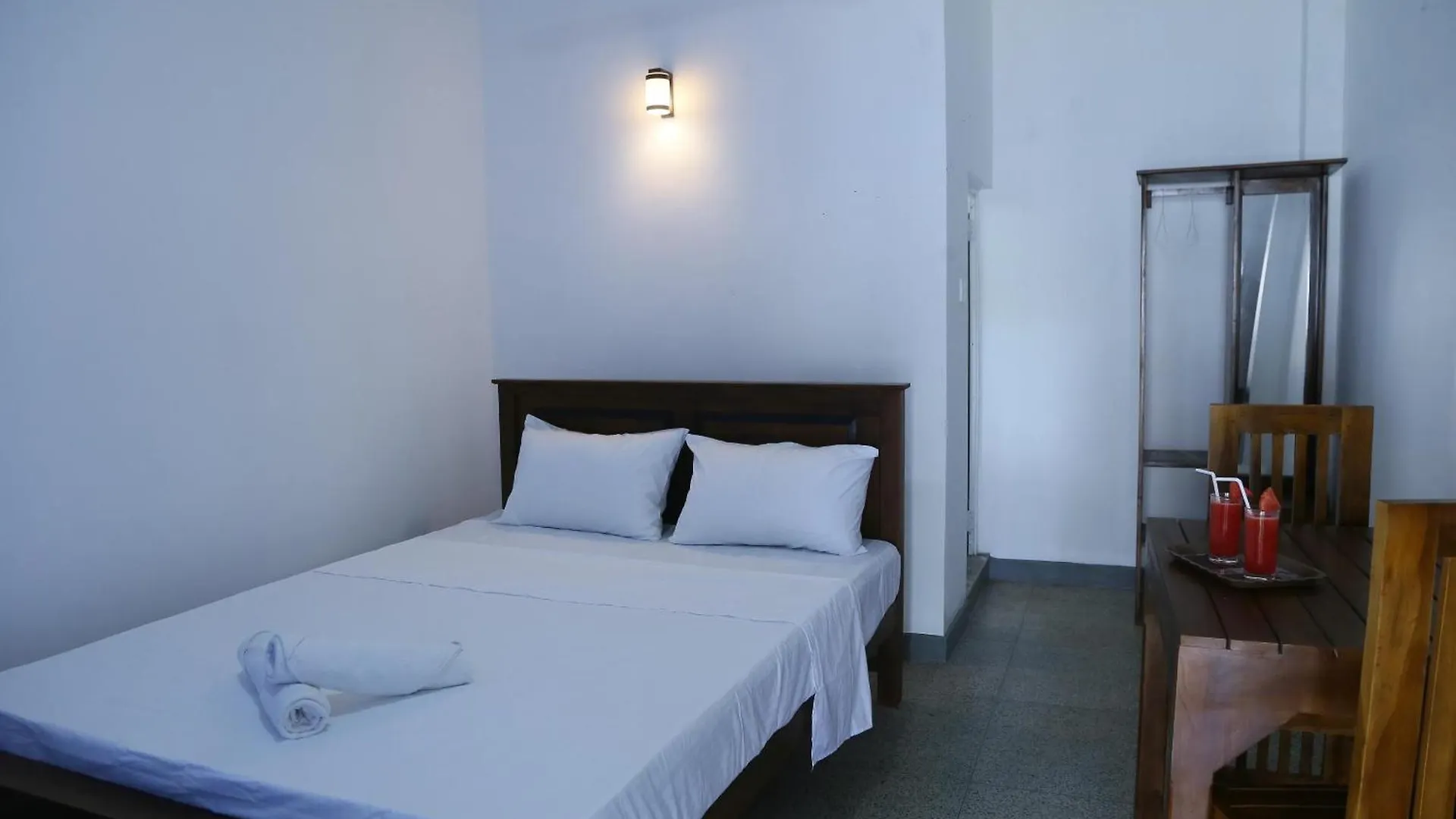 Emerald Coast Hotel Negombo Daluwekotuwa