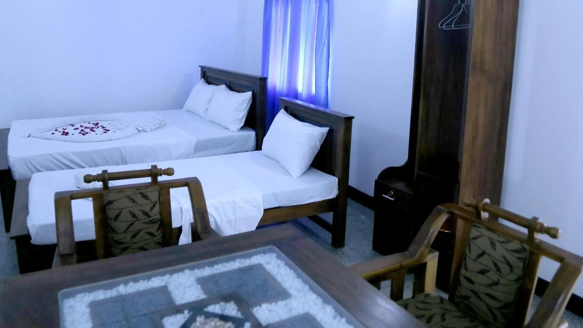 Emerald Coast Hotel Negombo Daluwekotuwa